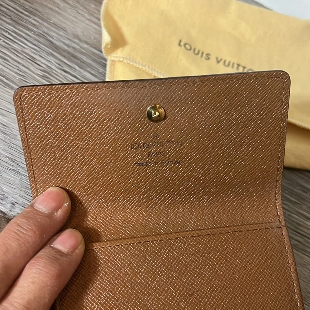 Pre loved authentic LV tri fold short wallet - Picture 6 of 8